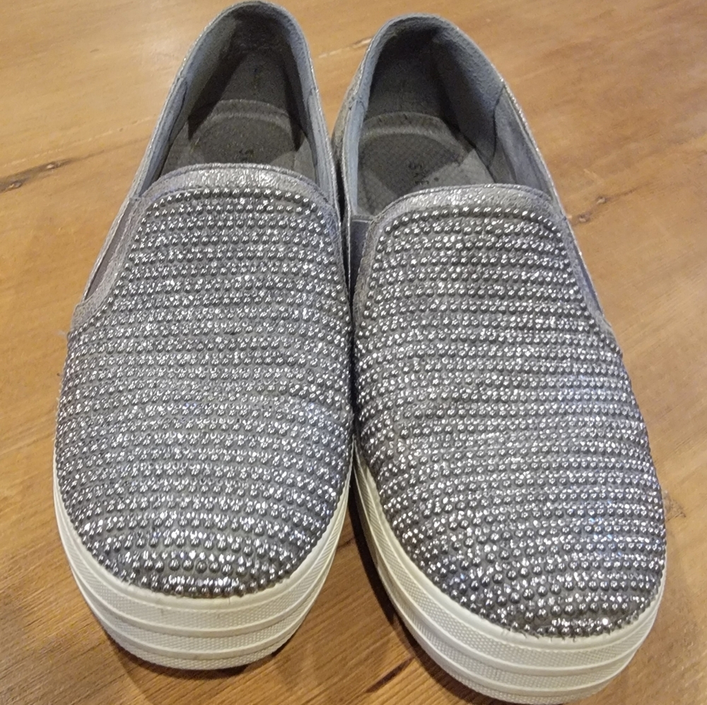 Sketchers Shiny Dancer in Dark Silver